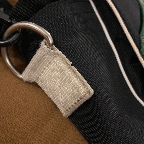 Vintage Lacoste messenger / laptop bag - Picture 8 of 11